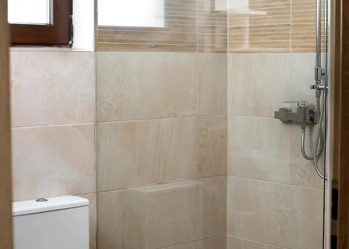 Tuender Farm زيرك